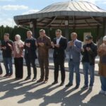 Položeno cvijeće na mezarjima i spomen obilježjima u okviru obilježavanja Dana ARBiH