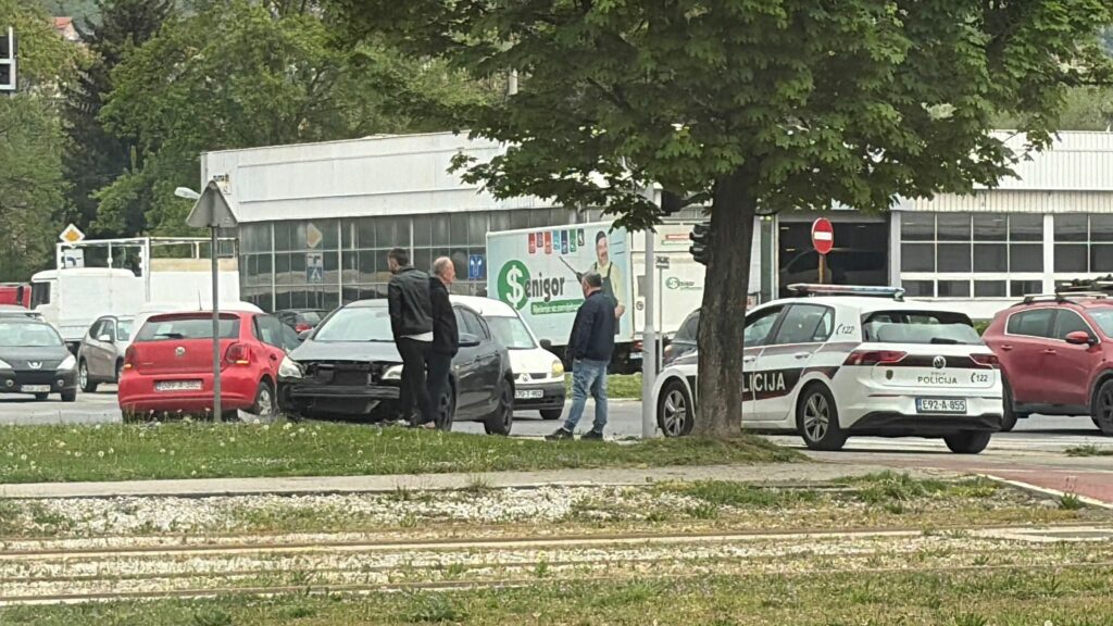 Saobraćajna nesreća u Sarajevu: Uviđaj u toku