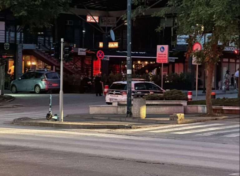 Policija na Dobrinji. Avaz (Fotografija ne prikazuje događaj iz teksta)