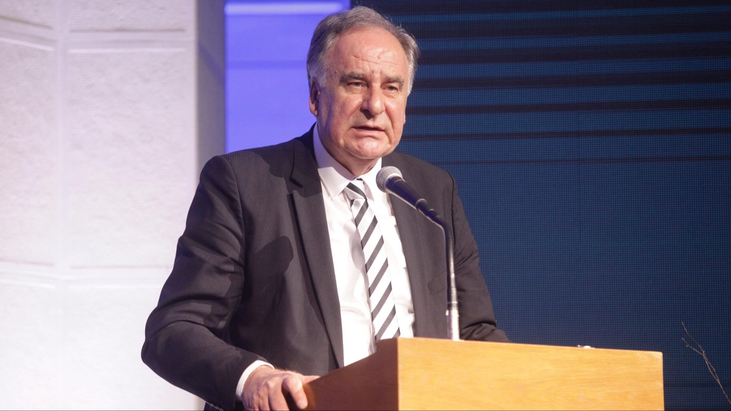 Bogić Bogićević. Avaz