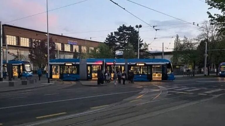 Tramvaj iskočio iz šina. Čitatelj 24sata.hr