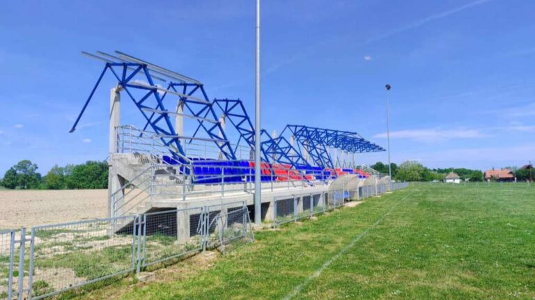Brčko: Pala konstrukcija na stadionu tokom izgradnje