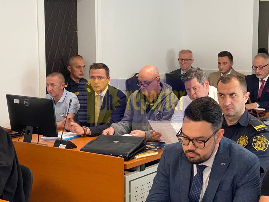 Počelo suđenje policajcima koji su podvodili maloljetnice: Javnost isključena s ročišta