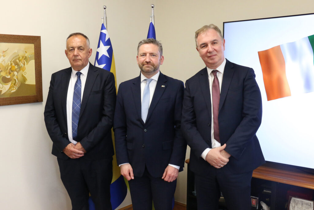 Ambasador Republike Irske posjetio Gradsku upravu Tuzle