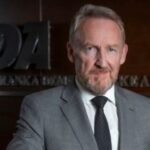Izetbegović o ostavci Šmita: “OHR mora ostati s punim ovlastima, sve drugo vodi novim blokadama”