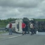 Kamion cisterna se prevrnuo kod Johovca na autoputu