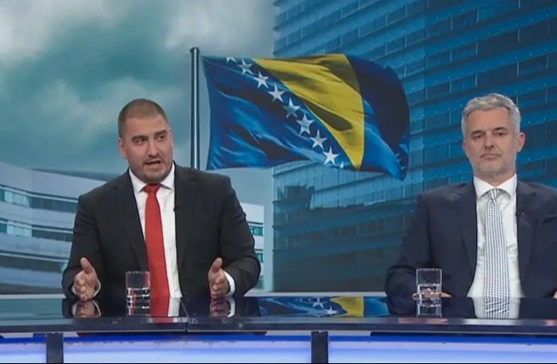 Zahiragić (lijevo): Tokom gostovanja. Screenshot