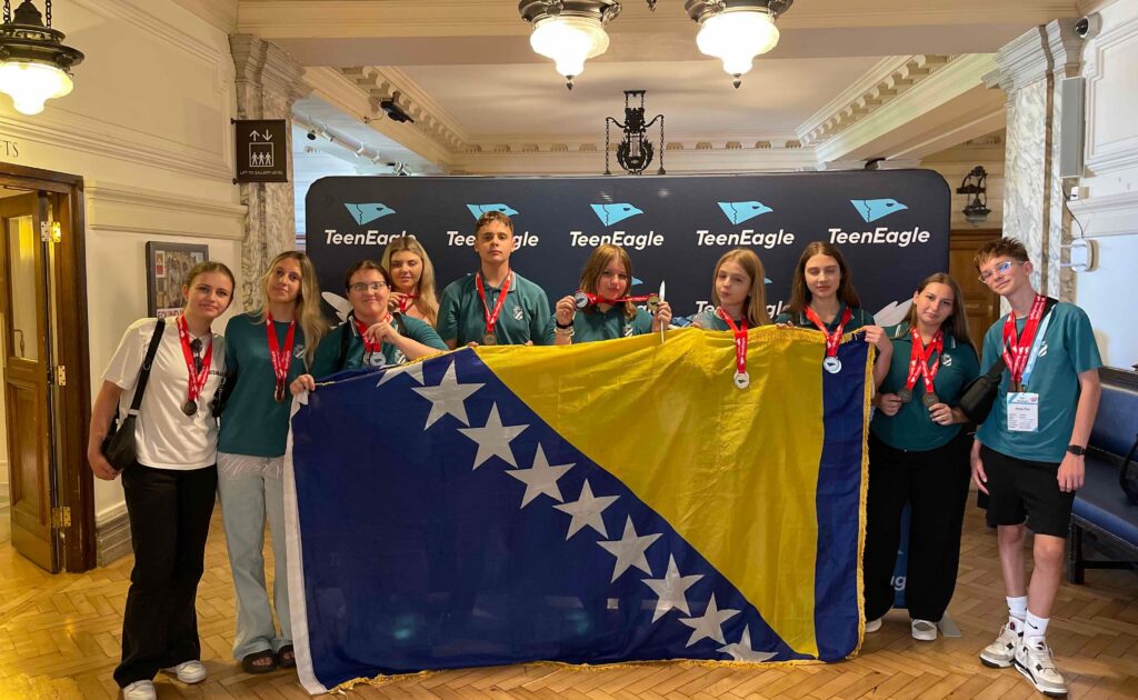 Mladi iz BiH zablistali u Londonu: Osvojili 21 medalju i tri počasna priznanja