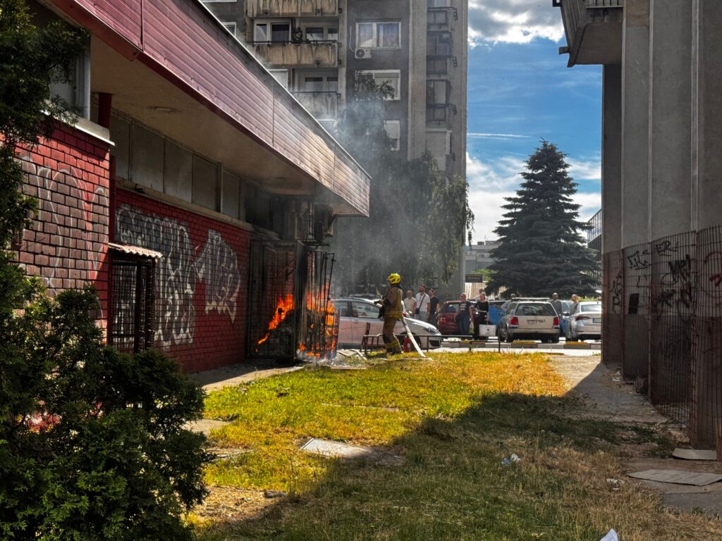 Požar na Dolac Malti: Vatrogasci brzo reagovali
