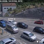 Haos na izlazu iz BiH: Kilometarske kolone prema Jadranu