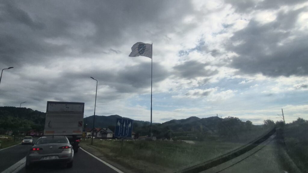 Na ulaz u Maglaj postavljena zastava RBiH