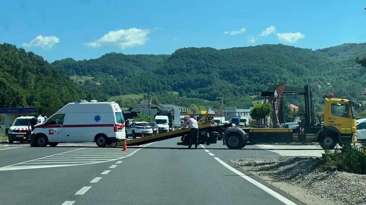 Saobraćajna nesreća kod Žepča. Bljesak.info