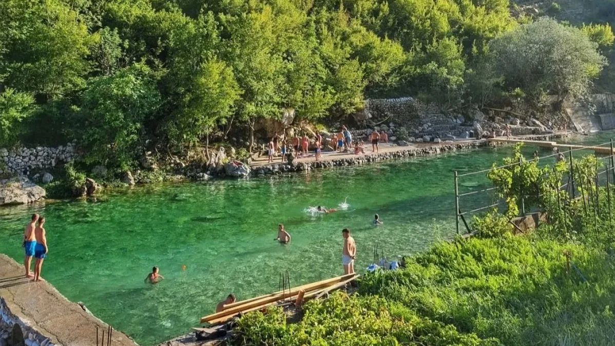 Kupalište u Drežnici. Screenshot