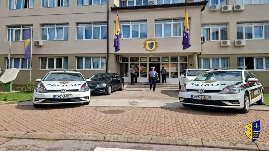 Tokom intervencije u slučaju porodičnog nasilja povrijeđen policajac: Napadač uhapšen
