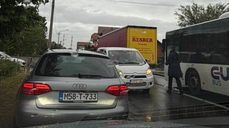Saobraćajna nesreća. Avaz