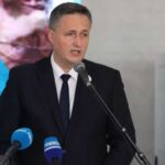 Bećirović poručio u Kamičanima: Nikada nećemo odustati od istine i pravde za 3.176 ubijenih civila Prijedora i doline Sane