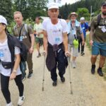 Mumin Korajac, 80-postotni ratni vojni invalid, uz pomoć dvije štake krenuo na Marš mira