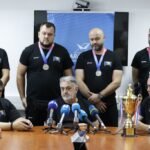 Srebreni odbojkaši stigli u Sarajevo: Dočekali ih brojni članovi porodice i prijatelji