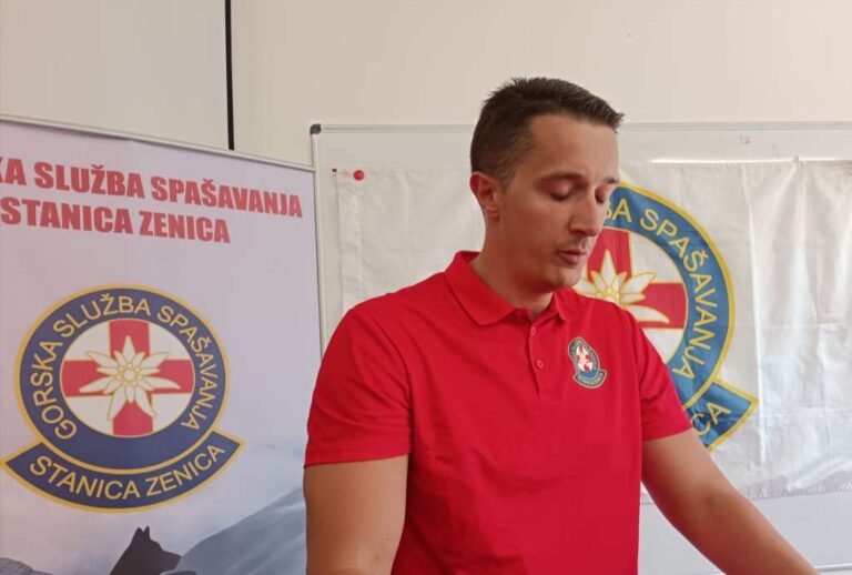 Danas putuju. Fena