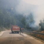 Požar na Rujištu se širi prema vikendicama: U gašenje uključeni i Air Tractori