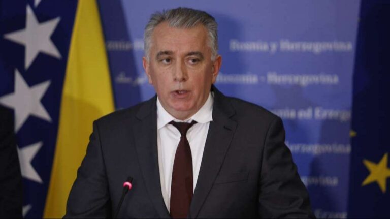 Špago: Ratni ciljevi administrativnim metodama. FENA