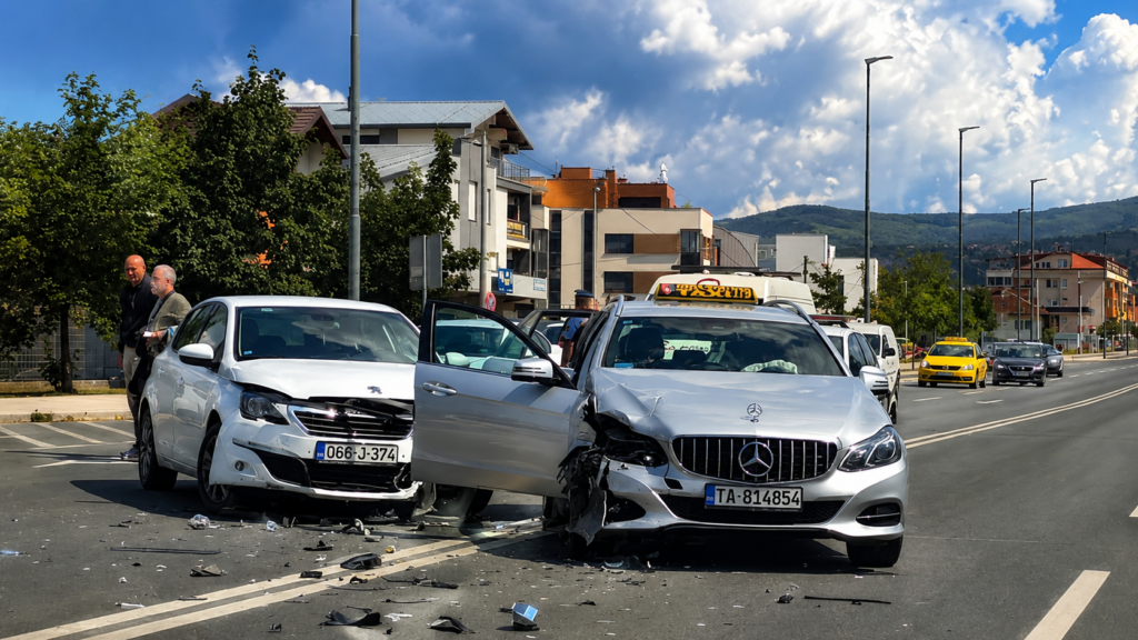 Sudar dvaju vozila kod Sarajevskog aerodroma: Saobraćaj otežan, na terenu policija