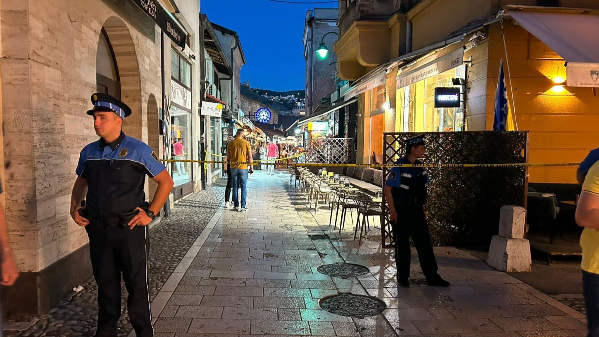 Policija blokirala ulicu. Avaz