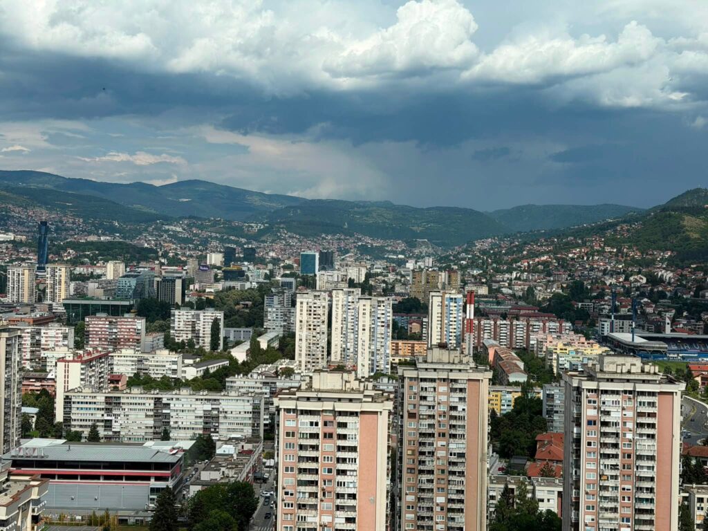 Toplotni val ne popušta: Evo kada se mogu očekivati pljuskovi