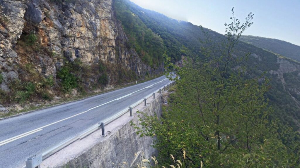 Udes na putu Mrkonjić Grad – Banja Luka, povrijeđene četiri osobe