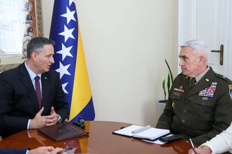 Denis Bećirović i James C. Fowler
