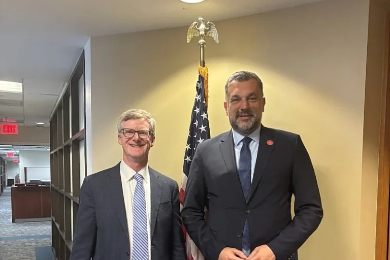 Zamjenik pomoćnika državnog sekretara Sjedinjenih Američkih Država za Evropu i Evroaziju Daniel Lawton i Elmedin Konaković (Foto: Ministarstvo vanjskih poslova BiH)