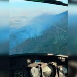 Požari širom BiH: Helikopter Oružanih snaga gasi vatru kod Cazina, vojska pomaže i u Nevesinju