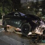 Automobilom srušio semafor i dva stuba u Mostaru, dio ulice ostao bez struje