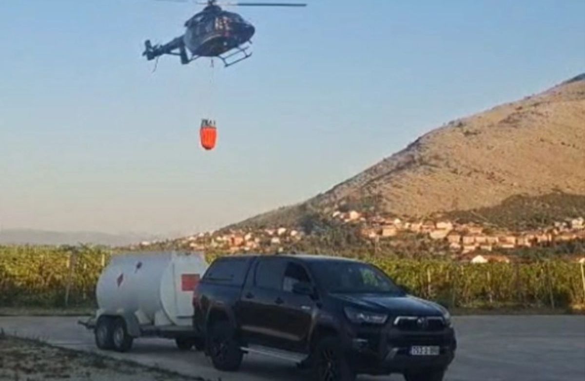 I dalje gori kod Trebinja. RTRS/Screenshot