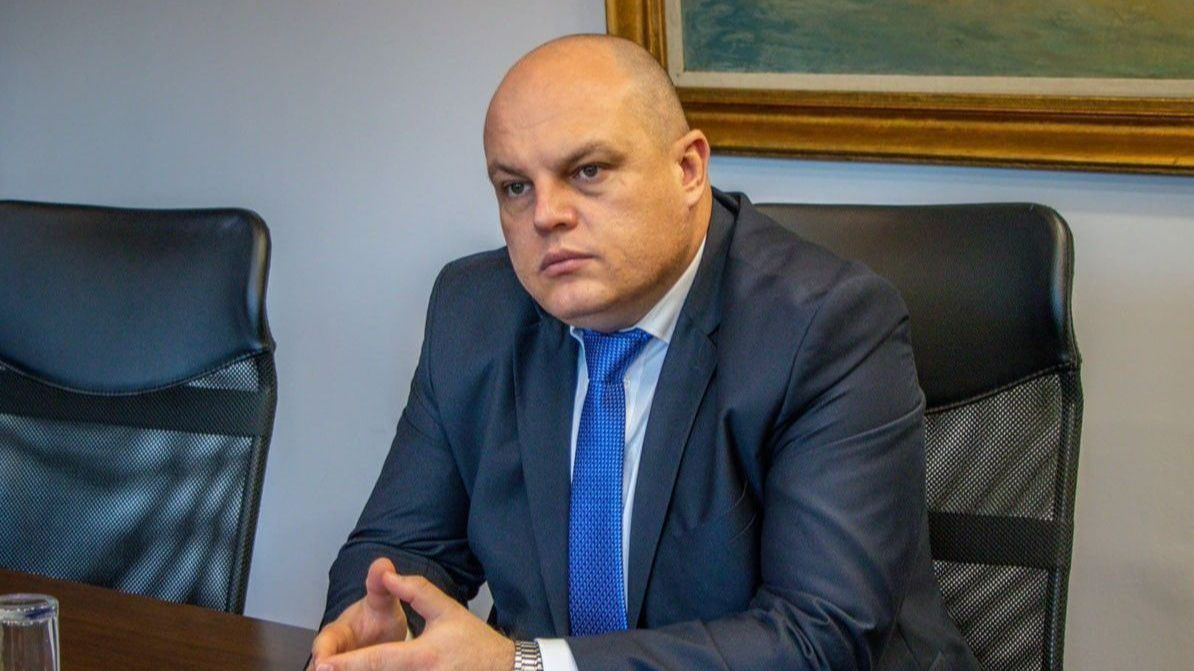 Ružnić se vraća na mjesto premijera. Facebook