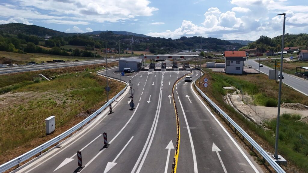 Ovako izgleda novih sedam kilometara na Koridoru 5c kojim je Tešanj dobio direktan izlaz na autoput