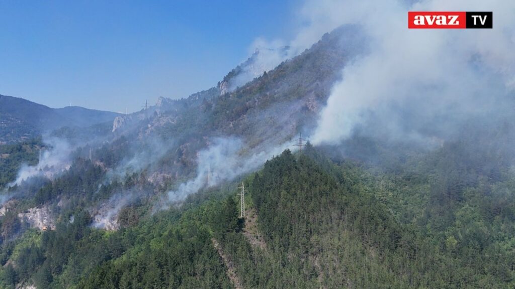 Dva Air Tractora gase požar u Konjicu: U subotu stiže i treći