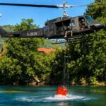 Helikopter OS BiH gasio požar kod Trebinja: Izbacio oko 53 tone vode