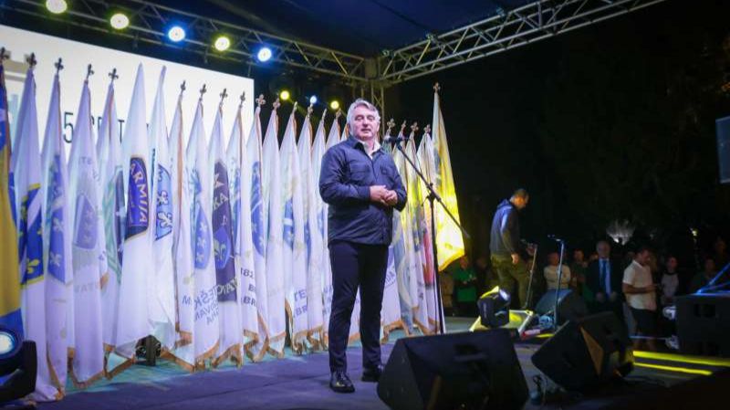 Komšić: Ne dirajte ovu zemlju, niko nema pravo ugrožavati njen mir. Predsjedništvo BiH