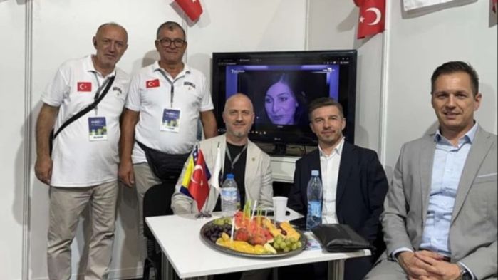Bošnjaci iz Karamürsela na EKOBIS-u. FENA