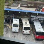 Teška nesreća u Živinicama: Autobus se zabio u autobusku stanicu, povrijeđene tri osobe