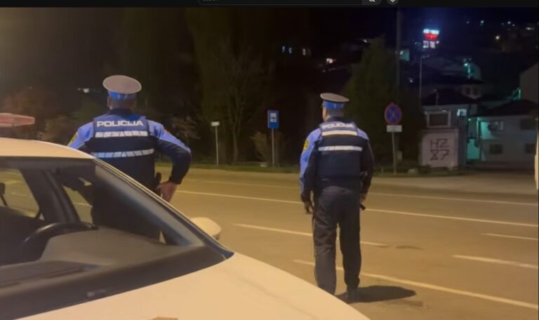 Policijski službenici PU Stari Grad. A. Ovčina / Avaz