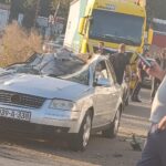 Automobil pao na krov automobila u Sarajevu, tri osobe povrijeđene