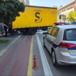 Izborni materijal stigao u Banju Luku: Kamioni pod policijskom pratnjom