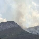 Vatrena stihija ne staje: Izgorjele kuća i štale, požari i dalje prijete kod Konjica i Prozor-Rame