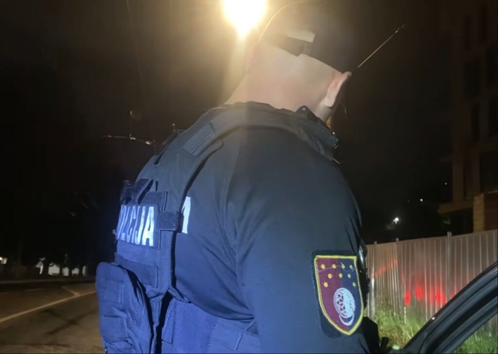 Dijete teško povrijeđeno u Sarajevu: Range Roverom mu prešao preko stopala i oborio ga na kolovoz