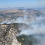 Vatrogasci se i dalje bore s vatrom na Čvrsnici: Požar se širi i pod zemljom
