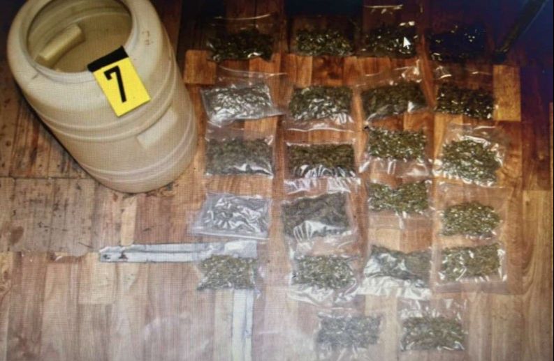 U Cazinu pronađena droga, jedna osoba lišena slobode
