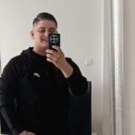Ovo je mladić koji je skočio sa trećeg sprata u Živinicama kada mu je policija ušla u stan