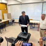 Denis Bećirović glasao u Tuzli (VIDEO)